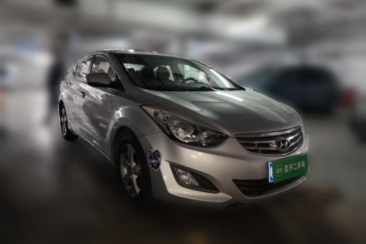 Used Hyundai Elantra (5th Generation / Langdong) 2012 1.6L Automatic Leading Model Front Right 45 Deg