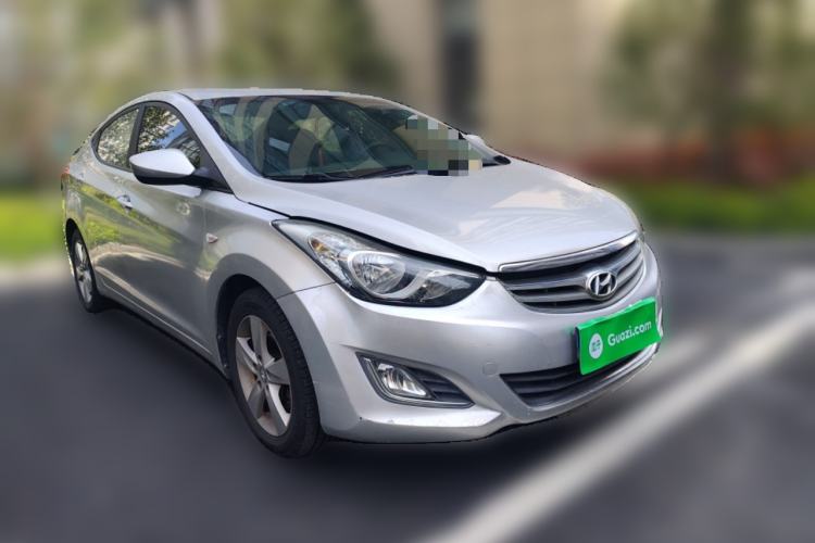 Used Hyundai Elantra (5th Generation / Langdong) 2012 1.6L Manual Fashion Edition Front Right 45 Deg
