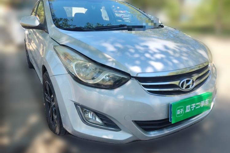 Used Hyundai Elantra (5th Generation / Langdong) 2012 1.6L Automatic Leading Model Front Right 45 Deg