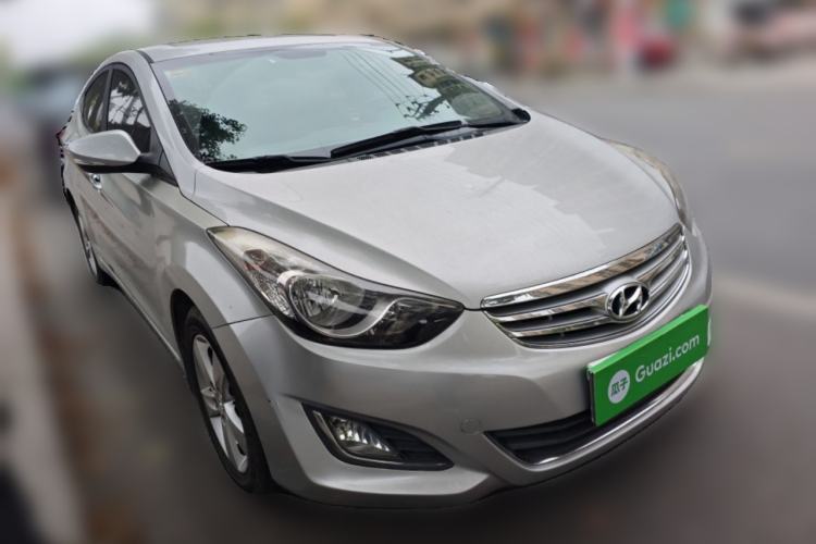 Used Hyundai Elantra (5th Generation / Langdong) 2012 1.6L Automatic Leading Model Front Right 45 Deg
