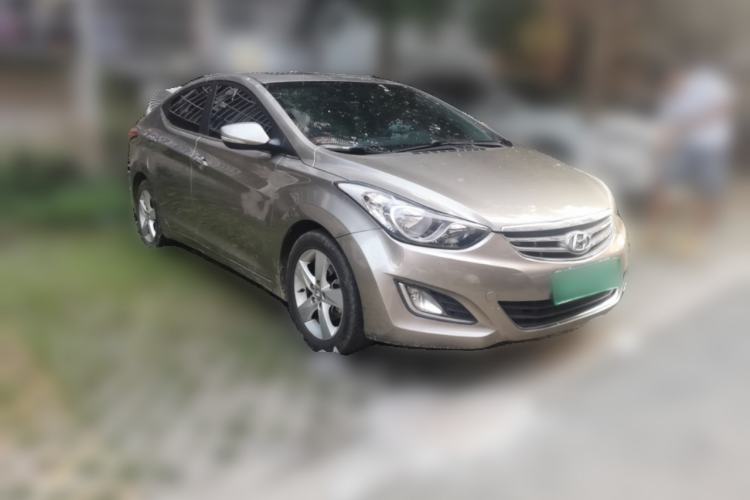 Used Hyundai Elantra (5th Generation / Langdong) 2012 1.6L Manual Leading Model Front Right 45 Deg