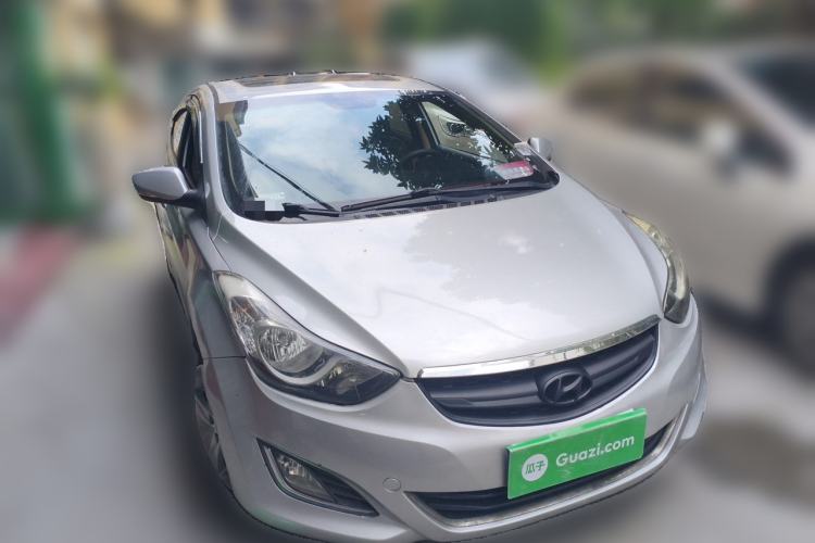 Used Hyundai Elantra (5th Generation / Langdong) 2012 1.6L Automatic Prestige Model Front Right 45 Deg