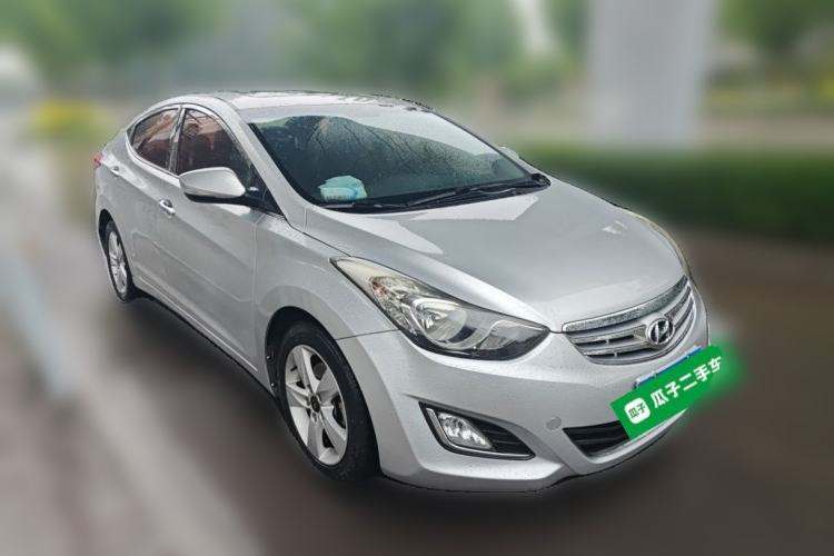 Used Hyundai Elantra (5th Generation / Langdong) 2012 1.6L Automatic Leading Model Front Right 45 Deg