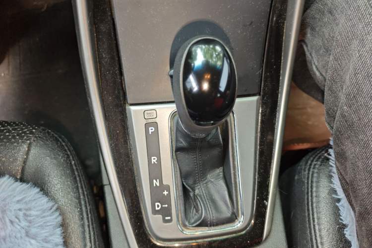 Used Hyundai Elantra (5th Generation / Langdong) 2012 1.6L Automatic Leading Model Gear Lever