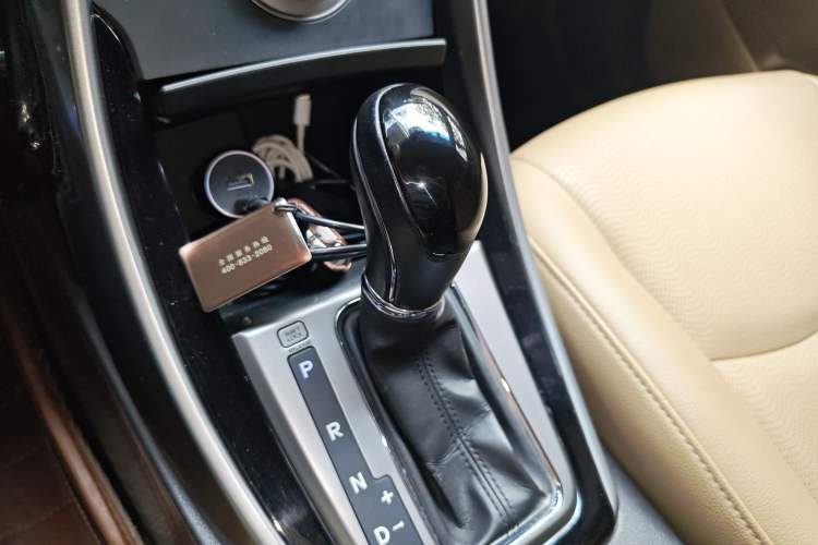 Used Hyundai Elantra (5th Generation / Langdong) 2012 1.6L Automatic Prestige Model Gear Lever
