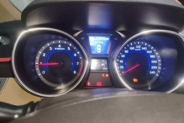 Used Hyundai Elantra (5th Generation / Langdong) 2012 1.6L Manual Leading Model Instrument Cluster