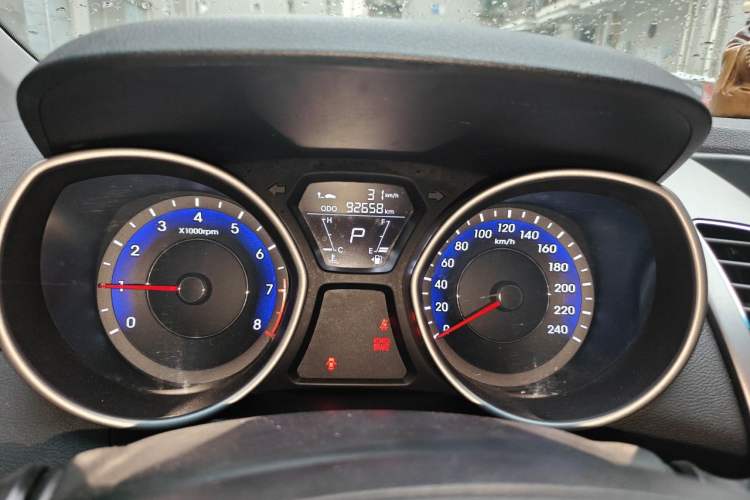 Used Hyundai Elantra (5th Generation / Langdong) 2012 1.6L Automatic Fashion Edition Instrument Cluster