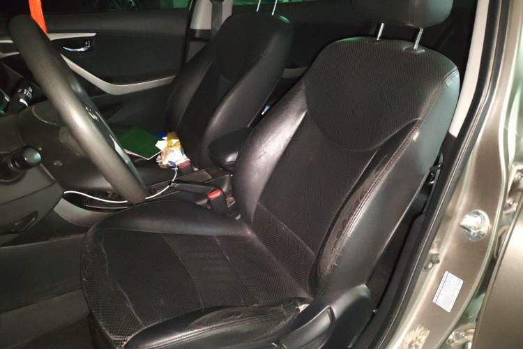 Used Hyundai Elantra (5th Generation / Langdong) 2012 1.6L Manual Leading Model Left Front Seat