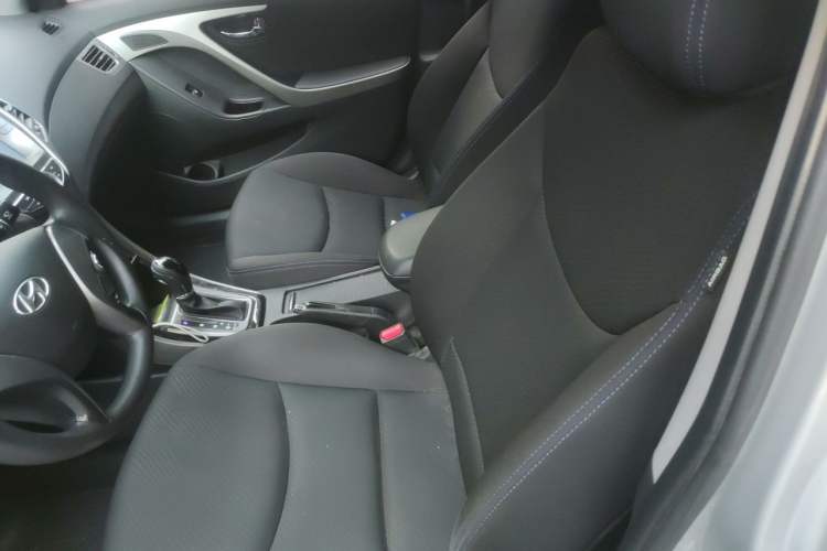 Used Hyundai Elantra (5th Generation / Langdong) 2012 1.6L Automatic Leading Model Left Front Seat
