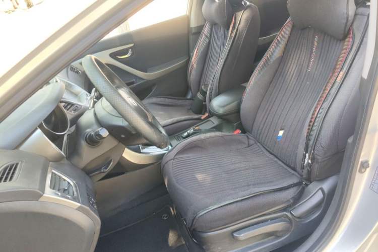 Used Hyundai Elantra (5th Generation / Langdong) 2012 1.6L Automatic Leading Model Left Front Seat