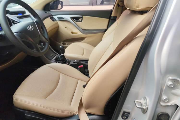 Used Hyundai Elantra (5th Generation / Langdong) 2012 1.6L Manual Leading Model Left Front Seat
