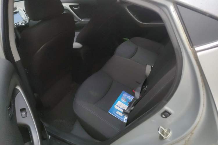 Used Hyundai Elantra (5th Generation / Langdong) 2012 1.6L Automatic Leading Model Left Rear Seat