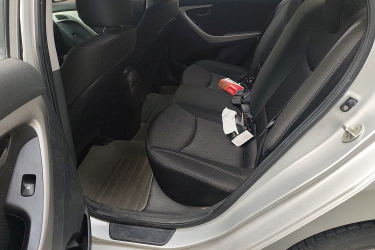 Used Hyundai Elantra (5th Generation / Langdong) 2012 1.6L Manual Fashion Edition Left Rear Seat