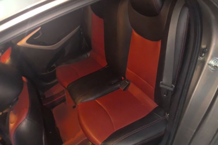 Used Hyundai Elantra (5th Generation / Langdong) 2012 1.6L Manual Fashion Edition Left Rear Seat
