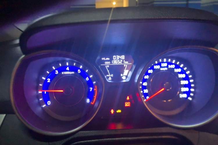 Used Hyundai Elantra (5th Generation / Langdong) 2012 1.6L Manual Fashion Edition Odometer Close Up