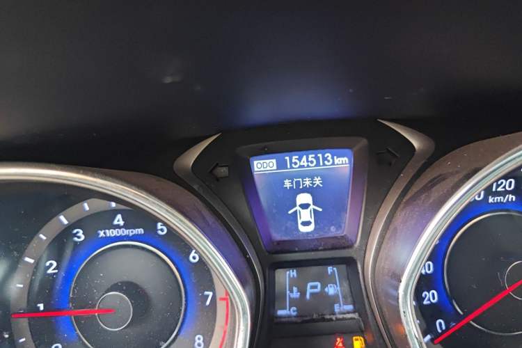Used Hyundai Elantra (5th Generation / Langdong) 2012 1.6L Automatic Leading Model Odometer Close Up