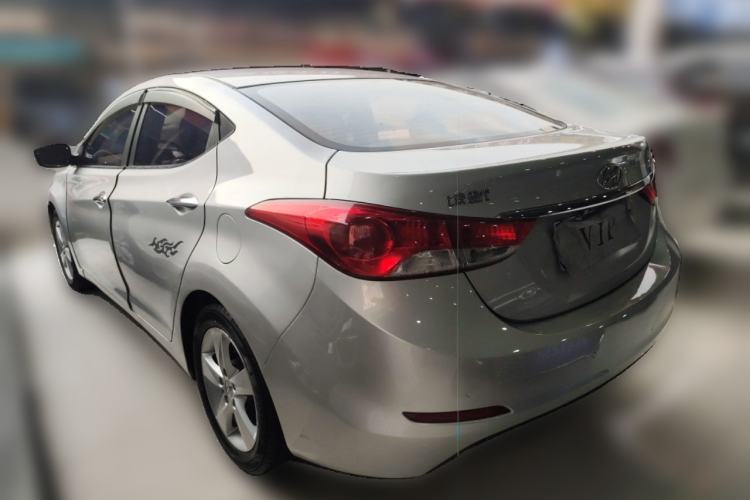 Used Hyundai Elantra (5th Generation / Langdong) 2012 1.6L Manual Leading Model Rear Left 45 Deg
