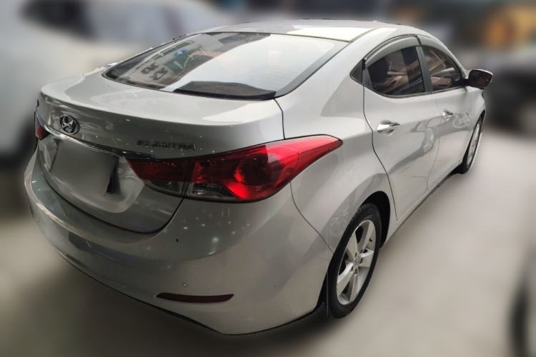 Used Hyundai Elantra (5th Generation / Langdong) 2012 1.6L Manual Leading Model Rear Right 45 Deg