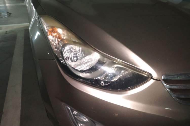 Used Hyundai Elantra (5th Generation / Langdong) 2012 1.6L Manual Leading Model Right Front Headlight