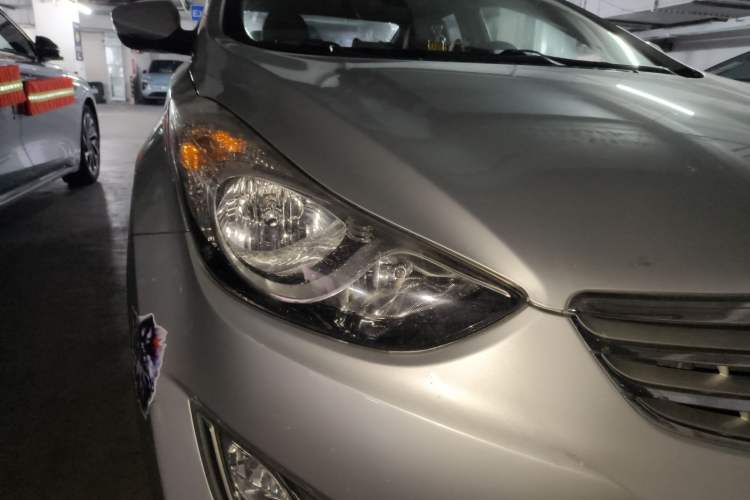 Used Hyundai Elantra (5th Generation / Langdong) 2012 1.6L Automatic Leading Model Right Front Headlight