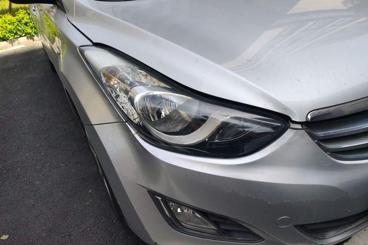 Used Hyundai Elantra (5th Generation / Langdong) 2012 1.6L Manual Fashion Edition Right Front Headlight