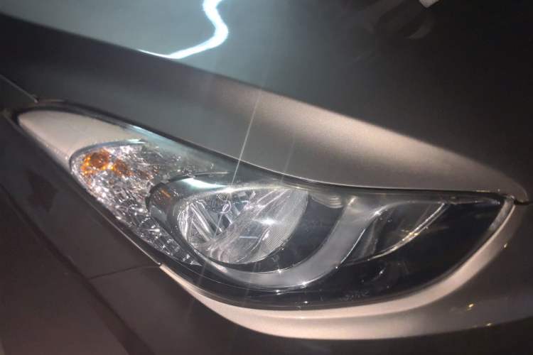 Used Hyundai Elantra (5th Generation / Langdong) 2012 1.6L Manual Fashion Edition Right Front Headlight