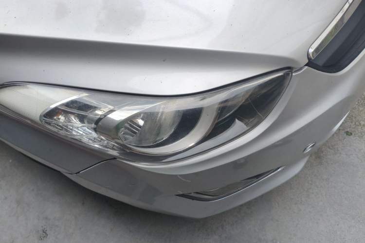 Used Hyundai Elantra (5th Generation / Langdong) 2012 1.6L Automatic Prestige Model Right Front Headlight