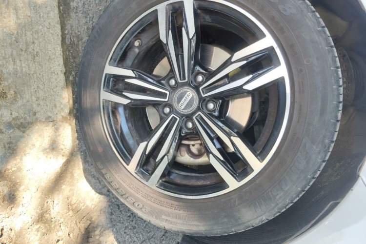 Used Hyundai Elantra (5th Generation / Langdong) 2012 1.6L Automatic Leading Model Right Front Wheel Hub