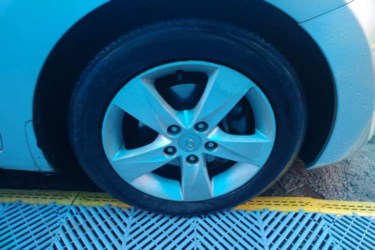 Used Hyundai Elantra (5th Generation / Langdong) 2012 1.6L Automatic Leading Model Right Front Wheel Hub