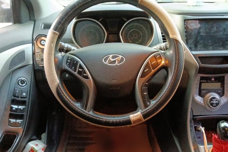 Used Hyundai Elantra (5th Generation / Langdong) 2012 1.6L Automatic Prestige Model Steering Wheel