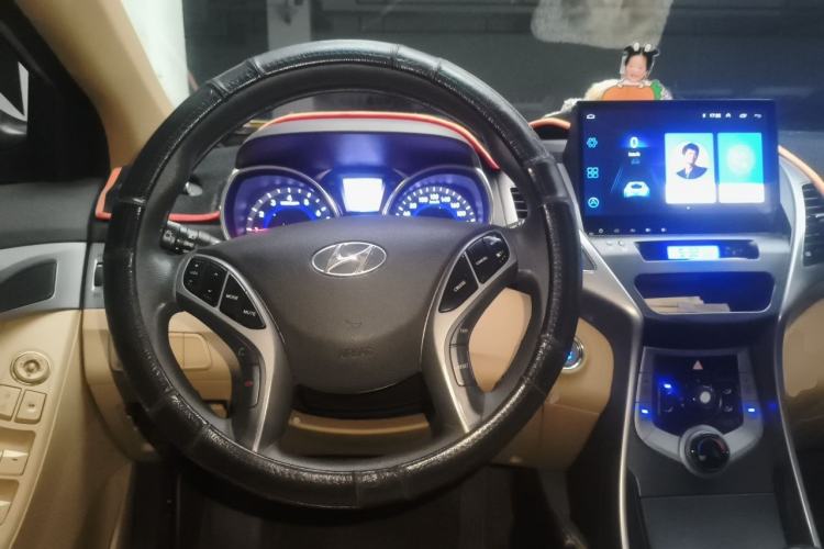 Used Hyundai Elantra (5th Generation / Langdong) 2012 1.6L Manual Leading Model Steering Wheel