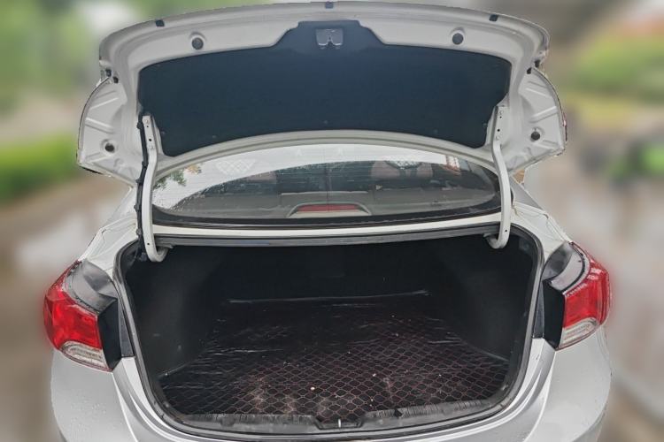 Used Hyundai Elantra (5th Generation / Langdong) 2012 1.6L Automatic Leading Model Trunk