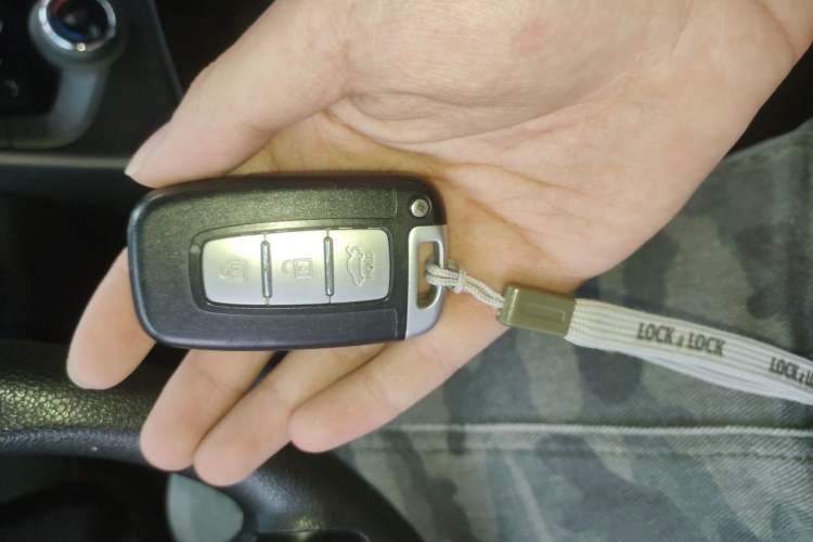 Used Hyundai Elantra (5th Generation / Langdong) 2012 1.6L Automatic Leading Model Vehicle Key