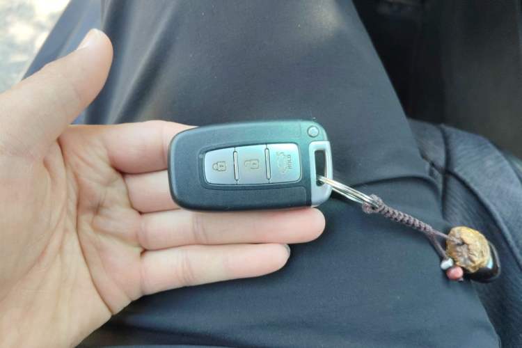 Used Hyundai Elantra (5th Generation / Langdong) 2012 1.6L Automatic Leading Model Vehicle Key