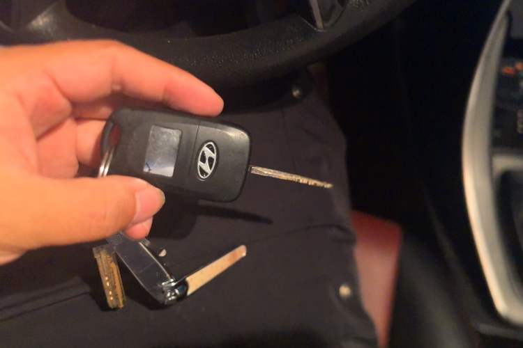 Used Hyundai Elantra (5th Generation / Langdong) 2012 1.6L Manual Fashion Edition Vehicle Key