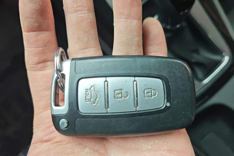 Used Hyundai Elantra (5th Generation / Langdong) 2012 1.6L Automatic Leading Model Vehicle Key