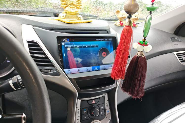 Used Hyundai Elantra (5th Generation / Langdong) 2012 1.6L Manual Fashion Edition Audio And AC Panel