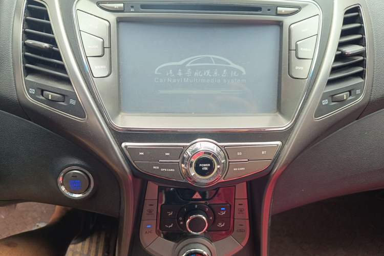 Used Hyundai Elantra (5th Generation / Langdong) 2012 1.6L Manual Leading Model Audio And AC Panel