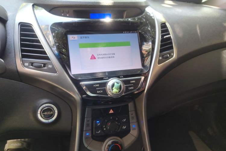 Used Hyundai Elantra (5th Generation / Langdong) 2012 1.6L Automatic Leading Model Audio And AC Panel
