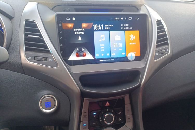 Used Hyundai Elantra (5th Generation / Langdong) 2012 1.6L Manual Leading Model Audio And AC Panel