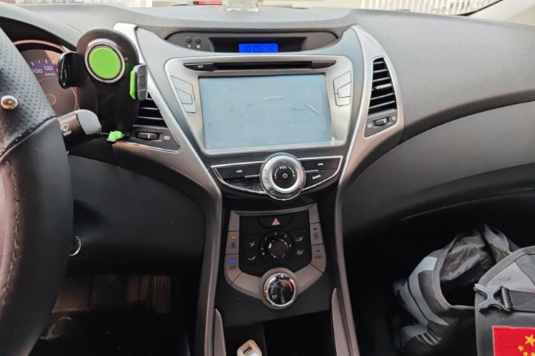 Used Hyundai Elantra (5th Generation / Langdong) 2012 1.6L Manual Fashion Edition Audio And AC Panel