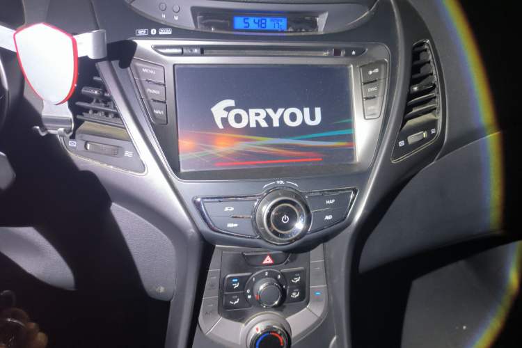 Used Hyundai Elantra (5th Generation / Langdong) 2012 1.6L Automatic Fashion Edition Audio And AC Panel