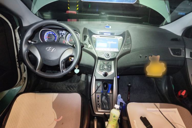 Used Hyundai Elantra (5th Generation / Langdong) 2012 1.6L Automatic Fashion Edition Center Console