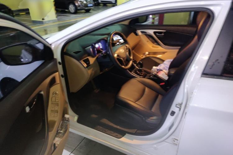 Used Hyundai Elantra (5th Generation / Langdong) 2012 1.6L Manual Leading Model Driver Seat
