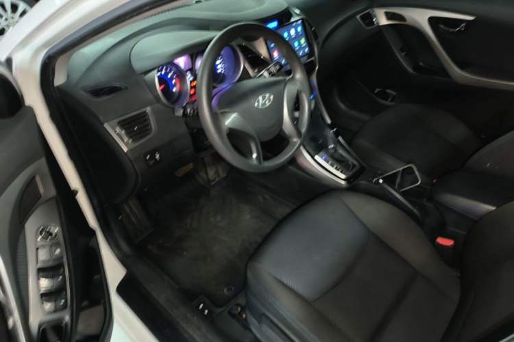 Used Hyundai Elantra (5th Generation / Langdong) 2012 1.6L Automatic Leading Model Driver Seat