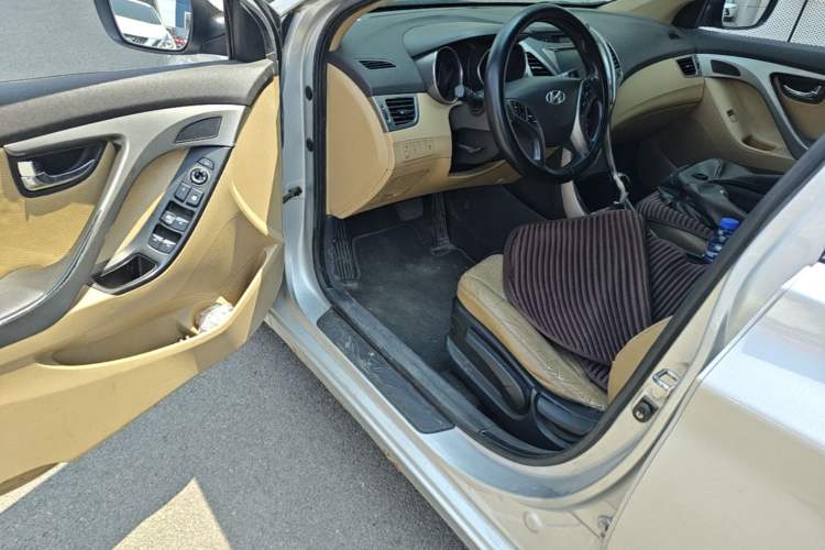 Used Hyundai Elantra (5th Generation / Langdong) 2012 1.6L Automatic Prestige Model Driver Seat