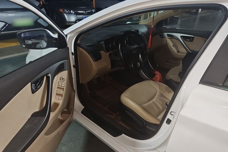Used Hyundai Elantra (5th Generation / Langdong) 2012 1.6L Manual Leading Model Driver Seat