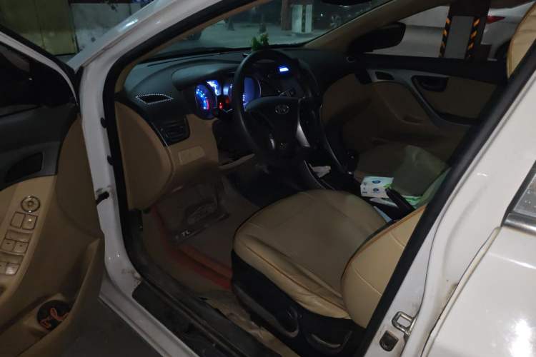Used Hyundai Elantra (5th Generation / Langdong) 2012 1.6L Manual Fashion Edition Driver Seat