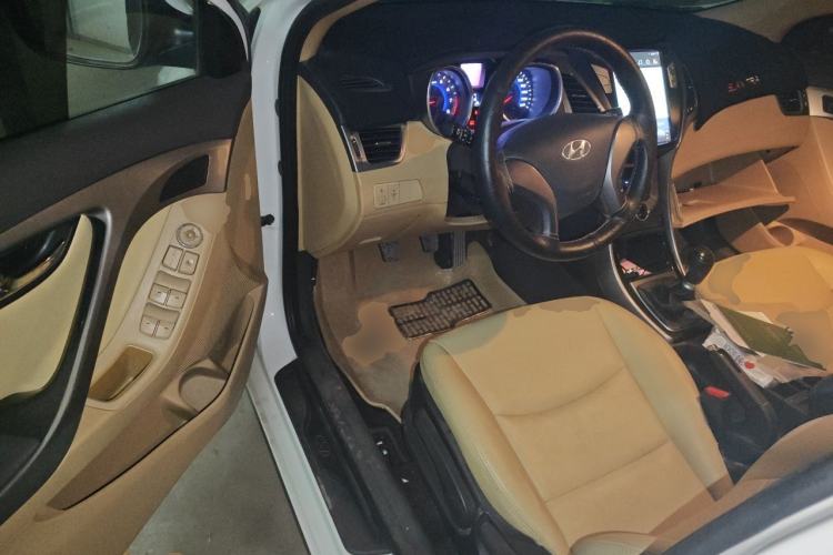 Used Hyundai Elantra (5th Generation / Langdong) 2012 1.6L Manual Leading Model Driver Seat
