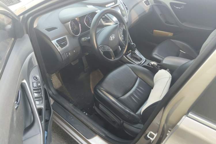 Used Hyundai Elantra (5th Generation / Langdong) 2012 1.6L Automatic Prestige Model Driver Seat
